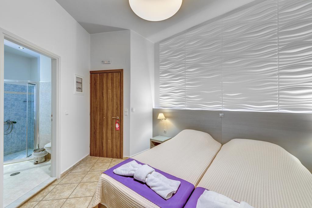 Ethrion Hotel แอร์มูโปลี ภายนอก รูปภาพ